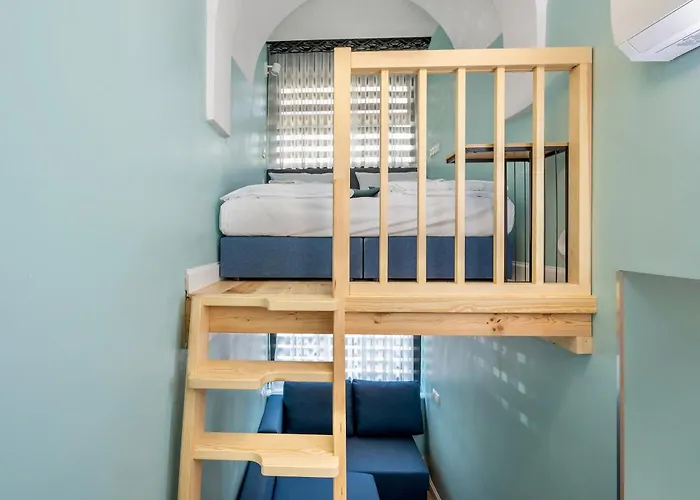 Jess Inn Hostel Rondo Charles De Gaulle Warszawa