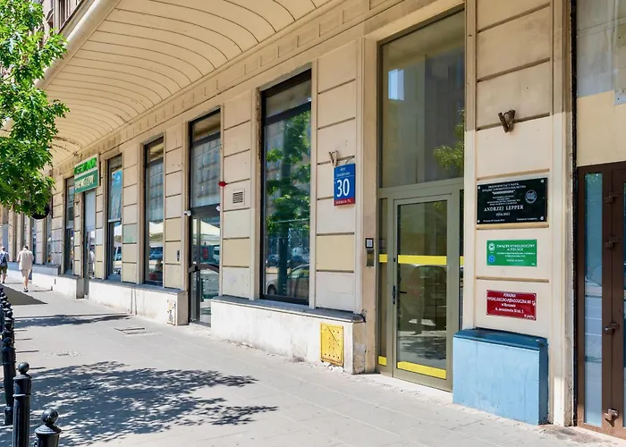 Jess Inn Hostel Rondo Charles De Gaulle Warszawa